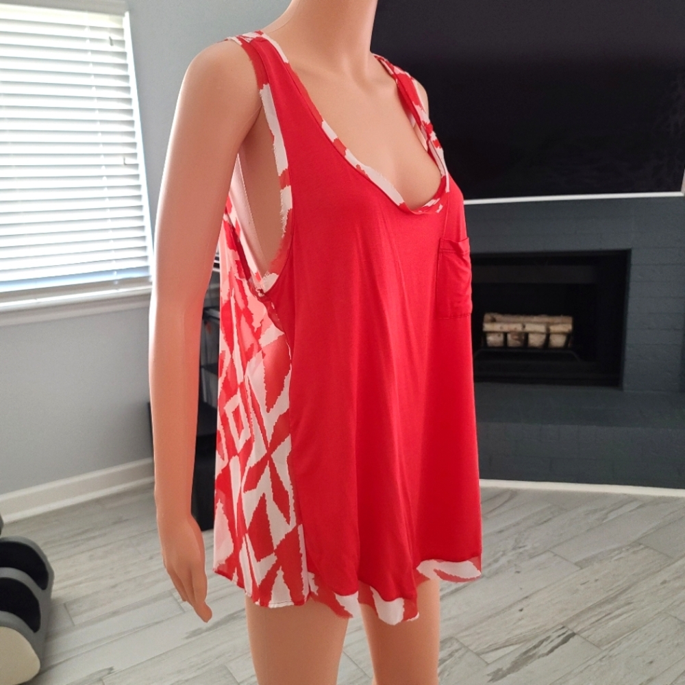 ARDEN B sheer back wide chest tank top red/white size L